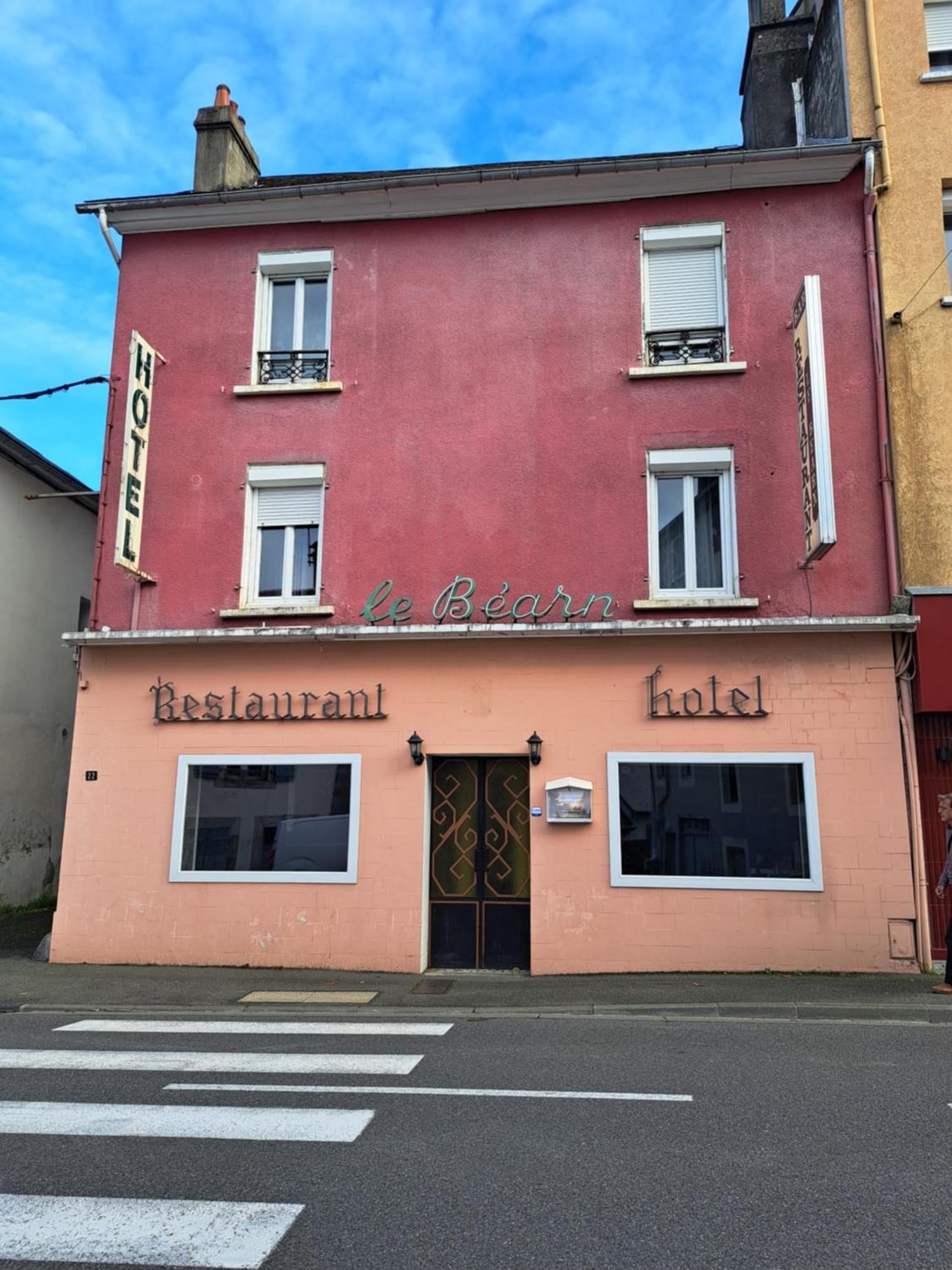 Hotel Le Bearn Bagnères-de-Bigorre Exterior foto